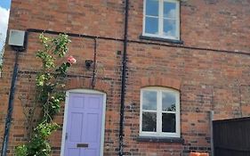 2 Bedroom Cosy Cottage